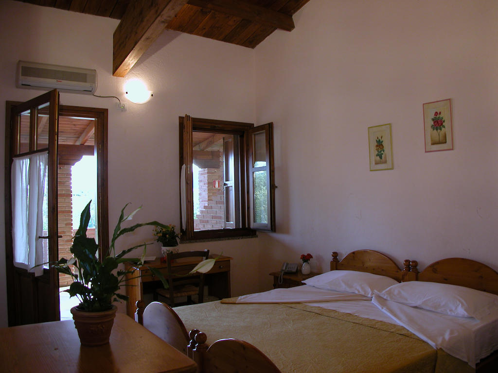 Agriturismo Sa Tiria Teulada Rum bild
